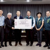 災後復原 企業團體慨捐款